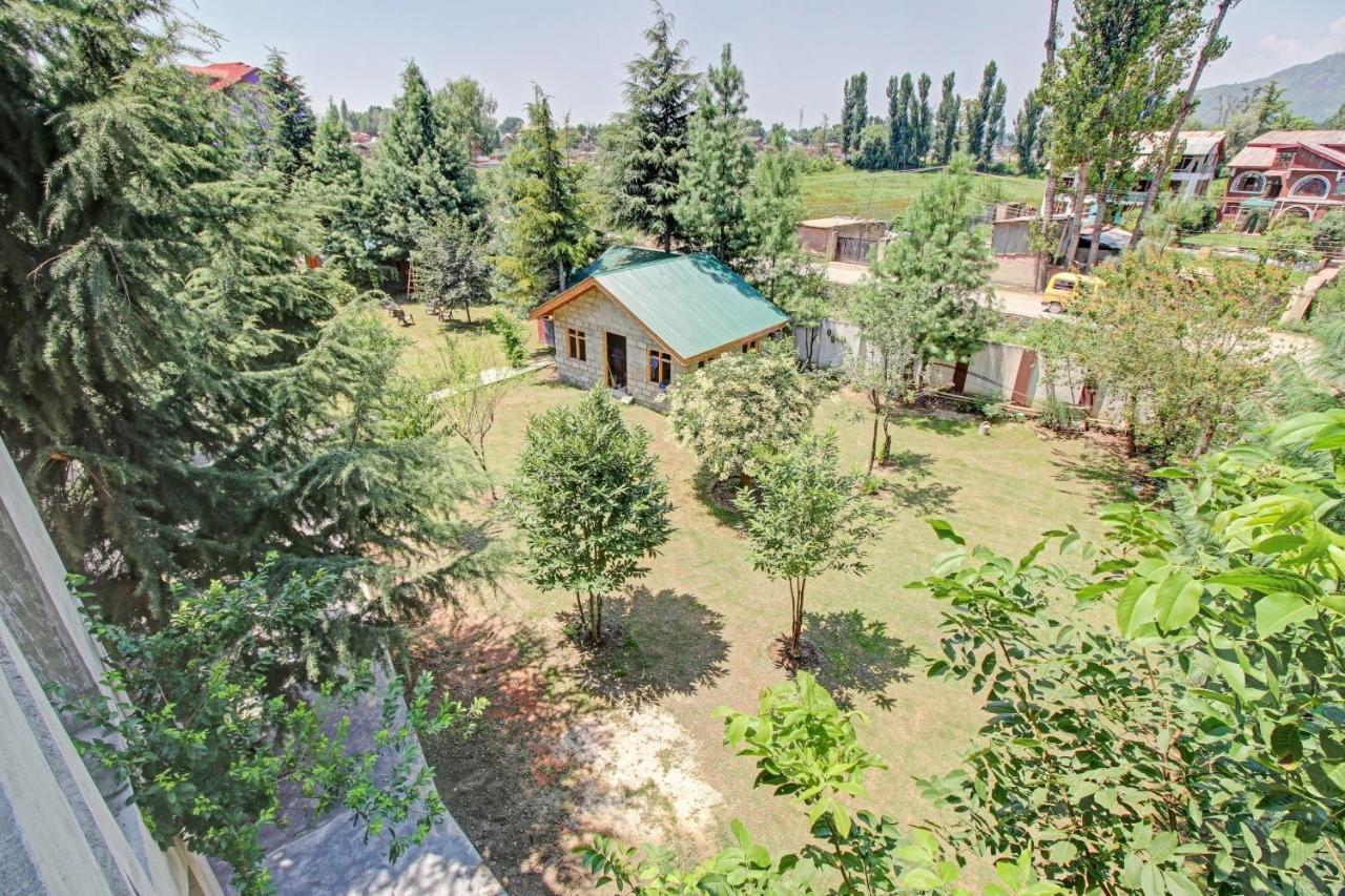 Super Oyo Capital O 91600 The Village Classic Hotel And Restaurant Srīnagar Exterior foto